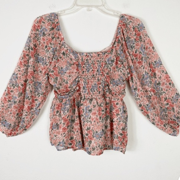American Eagle flowy floral blouse puff sleeves size XS excellent condition - Picture 3 of 4